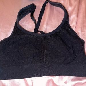 Black sports bra